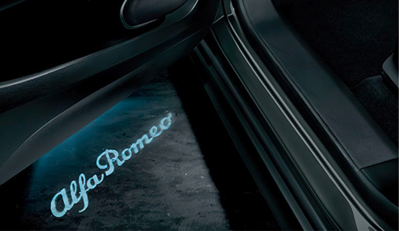 Alfa Romeo Strona Główna - Stopka - Akcesoria