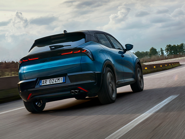 Alfa Romeo Junior - Junior Ibrida 2024 Technologia - Dynamika jazdy