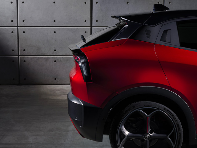 Alfa Romeo Junior - Junior Elettrica 2024 Nadwozie - Tył