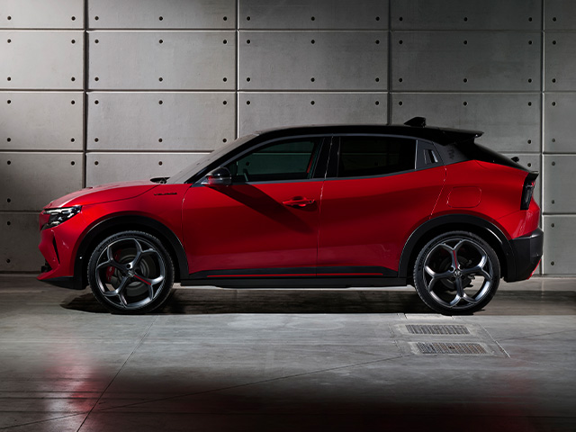 Alfa Romeo Junior - Junior Elettrica 2024 - Nadwozie - Czarny dach