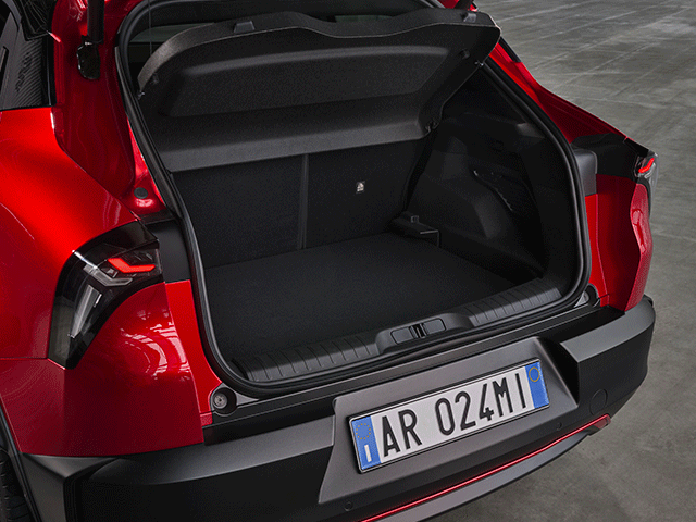 Alfa Romeo Junior - Junior Elettrica 2024 Wnętrze - Bagażnik