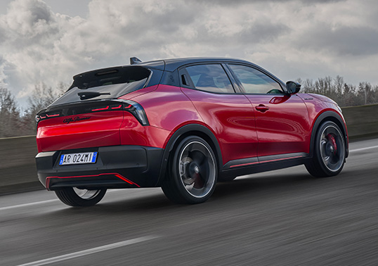 Alfa Romeo Junior - Junior Elettrica - Doskonałość - Czysta pasja