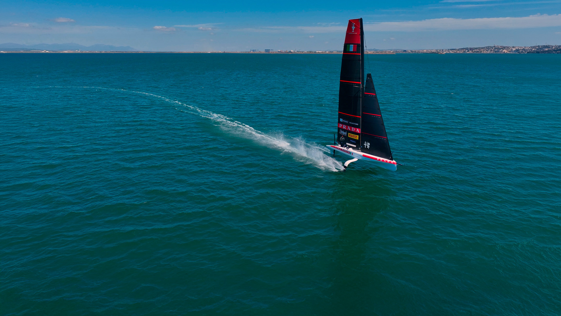 Alfa Romeo x Luna Rossa - Passion Flows Strong