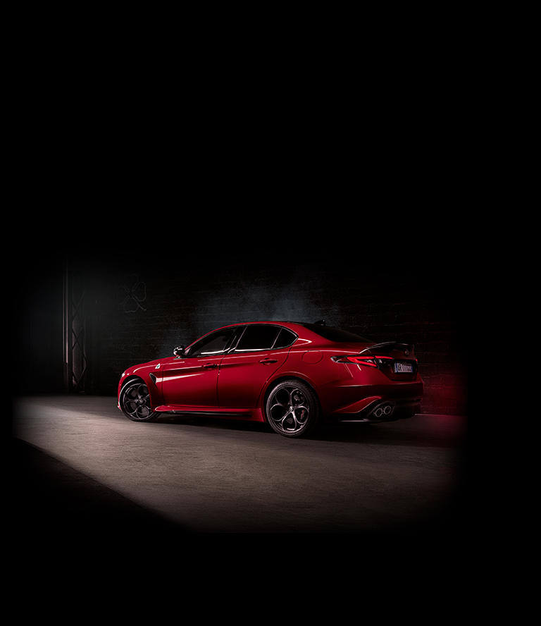 Alfa Romeo Sports Car - Strona główna - Canvas