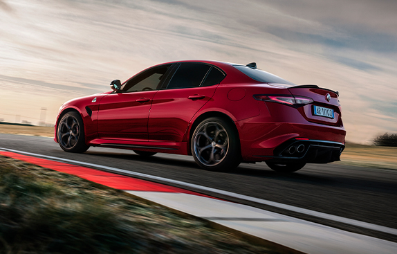 Alfa Romeo Sports Car - Strona główna - Silnik
