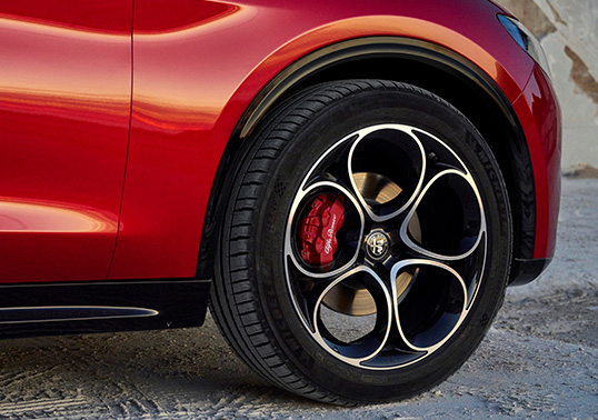 Alfa Romeo Stelvio - Aktualizacja - Kluczowe cechy 1