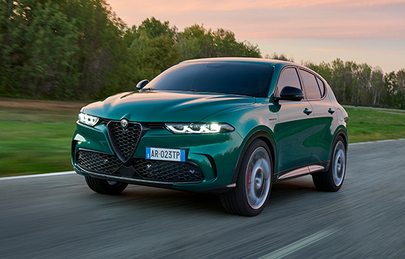 Alfa Romeo SUV - Strona główna - Elektryzujący